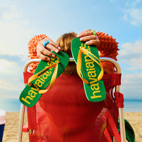 Havaianas Top Logomania 2 Flip Flops Zone - Image 3